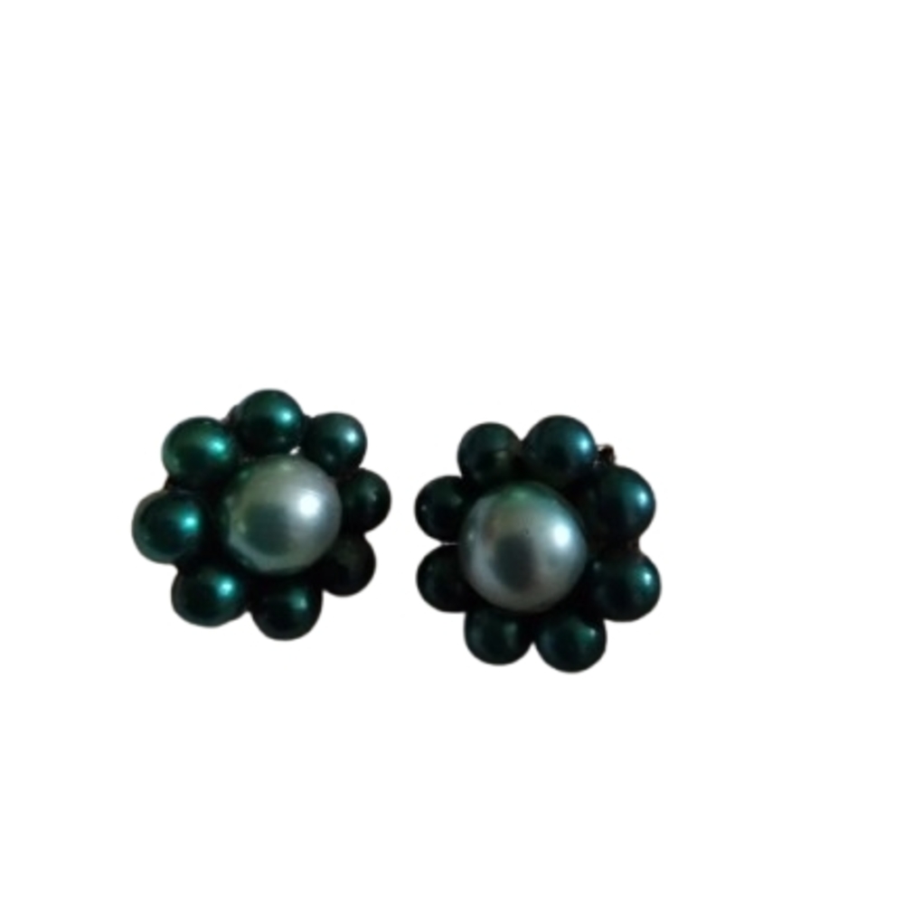 Vintage Clip-on Elegant Green Pearl Stud Earrings